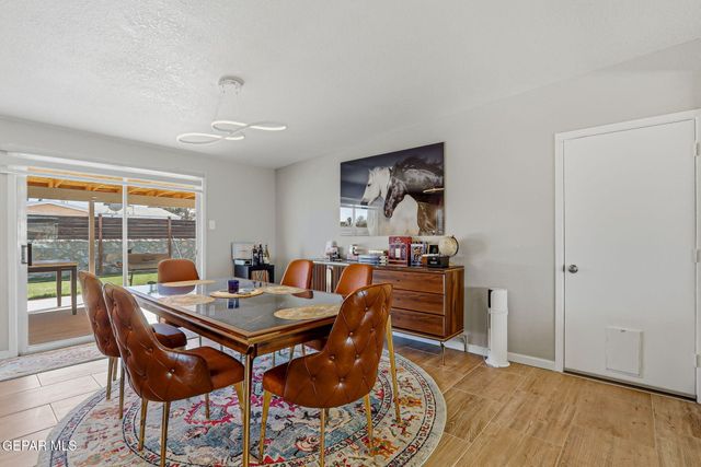 10012 SINGAPORE Avenue, El Paso, TX 79925