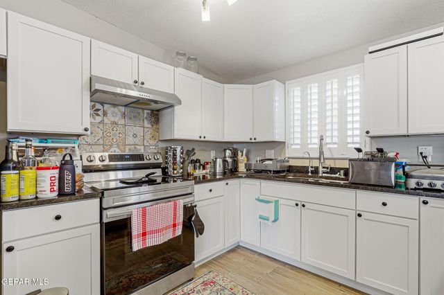 10012 SINGAPORE Avenue, El Paso, TX 79925