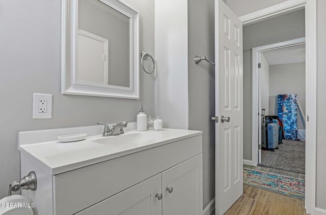 10012 SINGAPORE Avenue, El Paso, TX 79925