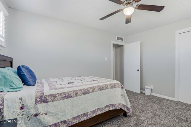 10012 SINGAPORE Avenue, El Paso, TX 79925