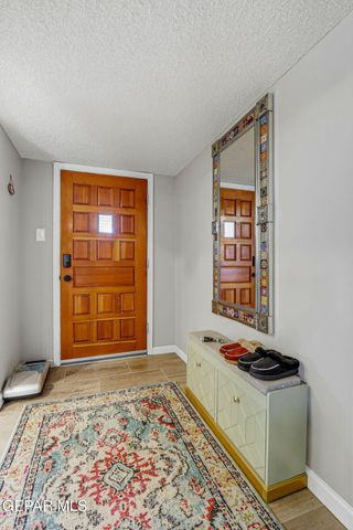 10012 SINGAPORE Avenue, El Paso, TX 79925