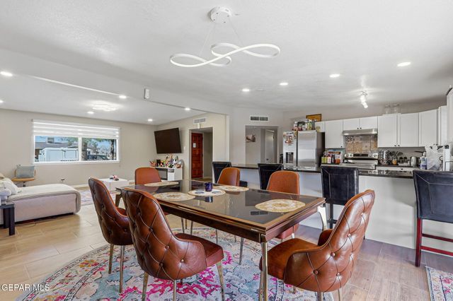 10012 SINGAPORE Avenue, El Paso, TX 79925