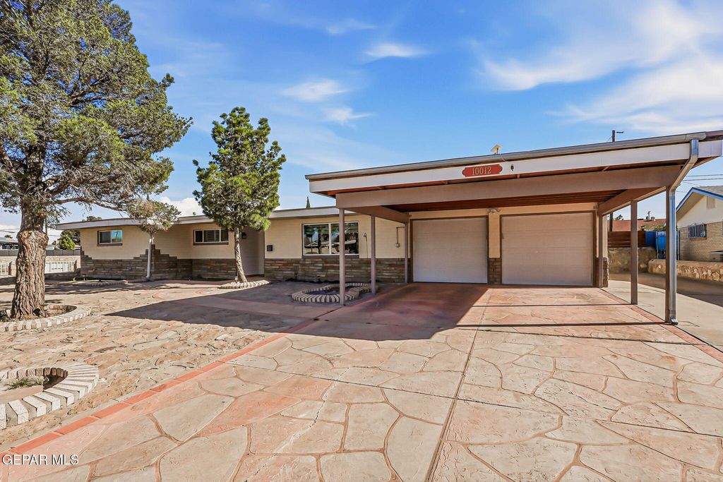 10012 SINGAPORE Avenue, El Paso, TX 79925