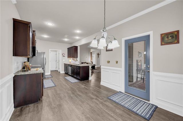 825 Hidden Hollow Circle, Commerce, GA 30529