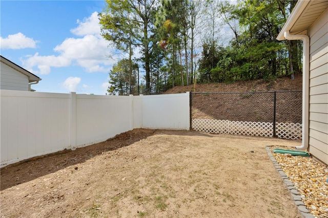 825 Hidden Hollow Circle, Commerce, GA 30529