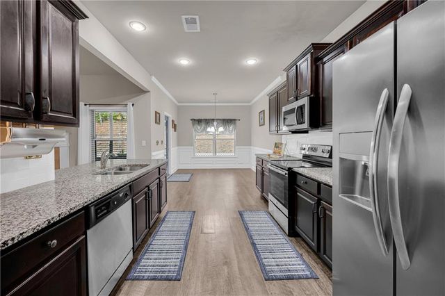 825 Hidden Hollow Circle, Commerce, GA 30529