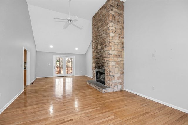 255 Hay Meadow Rd, North Andover, MA 01845