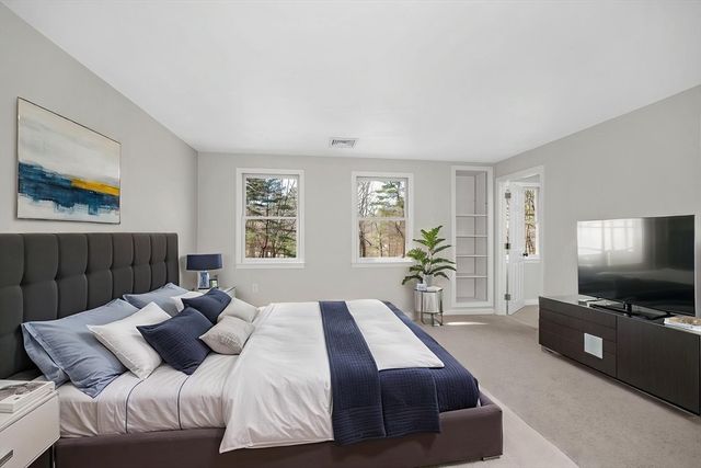 255 Hay Meadow Rd, North Andover, MA 01845