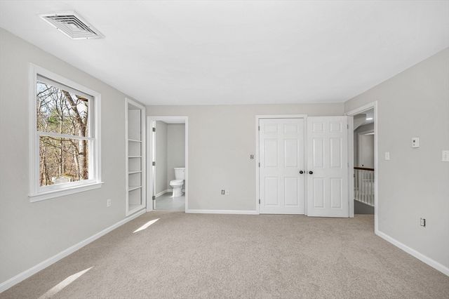 255 Hay Meadow Rd, North Andover, MA 01845