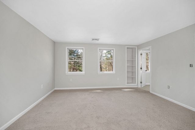 255 Hay Meadow Rd, North Andover, MA 01845