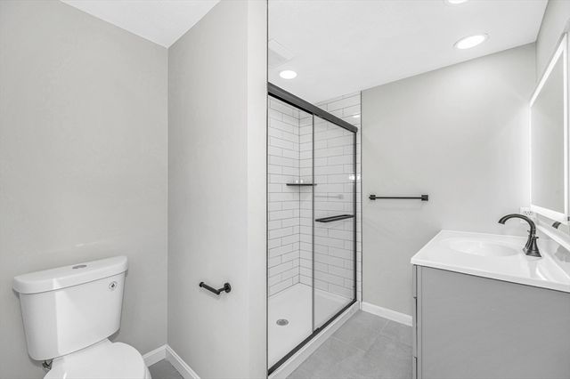 255 Hay Meadow Rd, North Andover, MA 01845