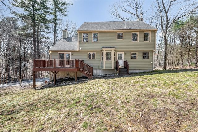 255 Hay Meadow Rd, North Andover, MA 01845