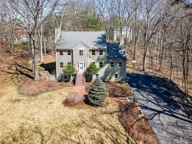 255 Hay Meadow Rd, North Andover, MA 01845