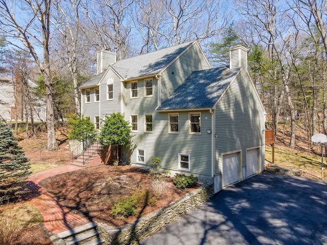 255 Hay Meadow Rd, North Andover, MA 01845