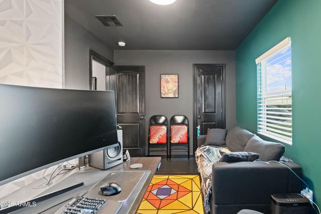 2521 N Evergreen Street, Phoenix, AZ 85006