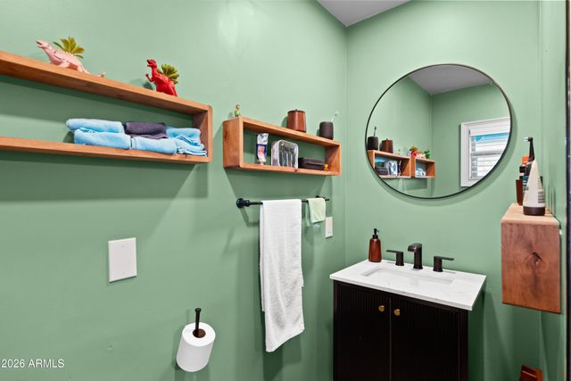 2521 N Evergreen Street, Phoenix, AZ 85006