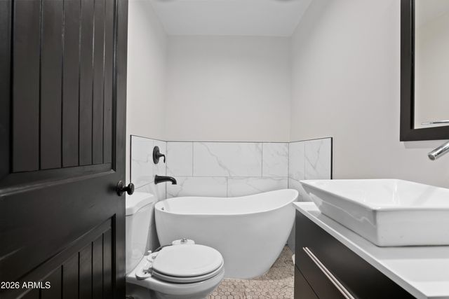 2521 N Evergreen Street, Phoenix, AZ 85006