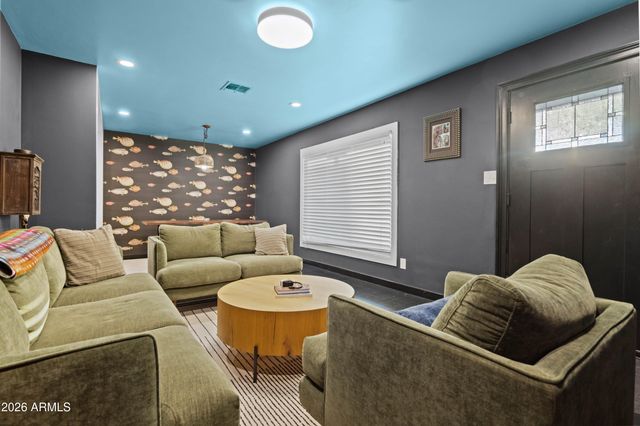 2521 N Evergreen Street, Phoenix, AZ 85006