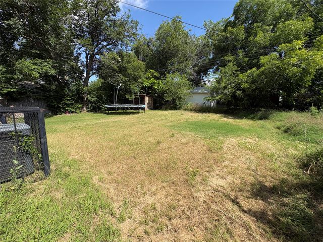 5235 Stanley Keller Road, Haltom City, TX 76117