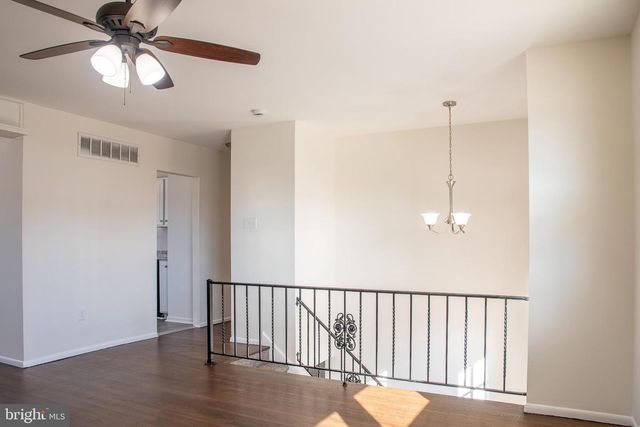 151 E LOIS DR, Williamstown, NJ 08094