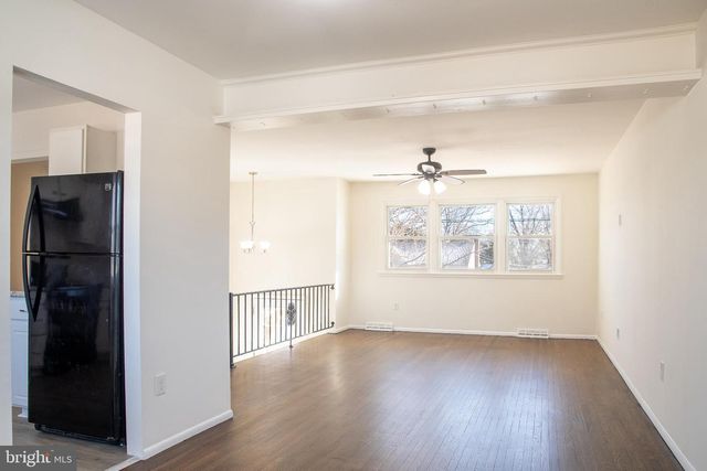 151 E LOIS DR, Williamstown, NJ 08094