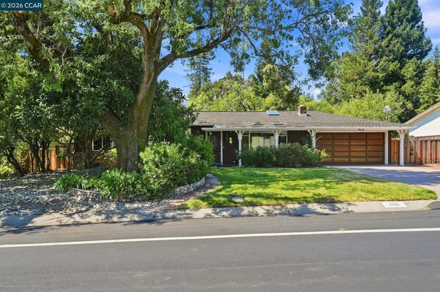 208 Ivy Dr, Orinda, CA 94563