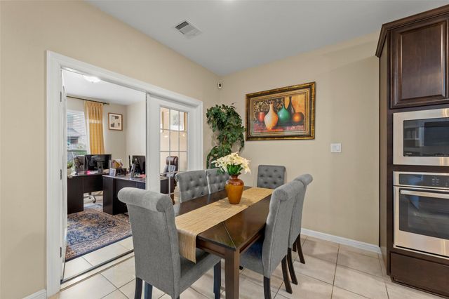 8622 Oakdale Bluff Court, Richmond, TX 77407