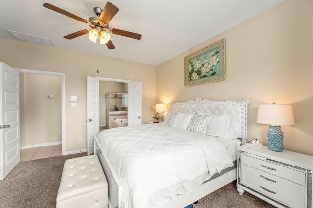 8622 Oakdale Bluff Court, Richmond, TX 77407