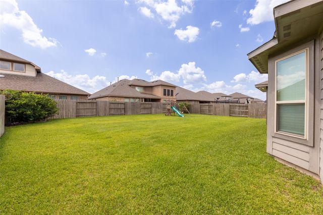 8622 Oakdale Bluff Court, Richmond, TX 77407