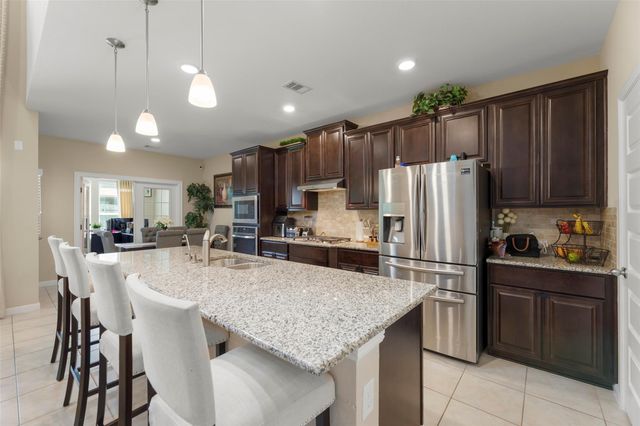 8622 Oakdale Bluff Court, Richmond, TX 77407