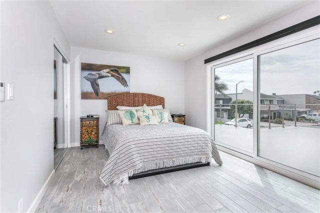 2144 Kingsbridge, Oxnard, CA 93035