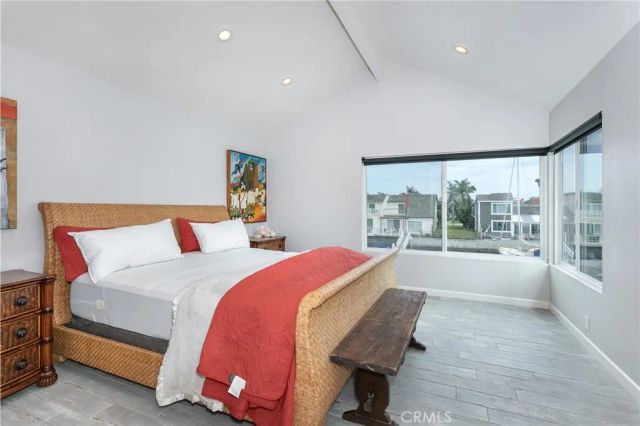2144 Kingsbridge, Oxnard, CA 93035