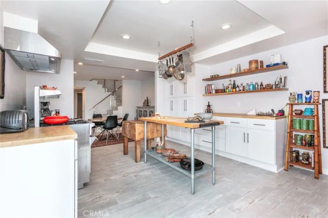 2144 Kingsbridge, Oxnard, CA 93035