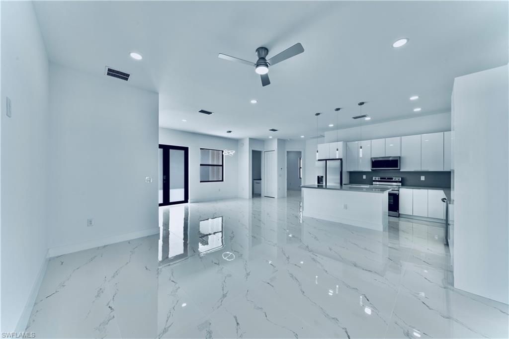 914 Manresa AVE S, LEHIGH ACRES, FL 33974 — photo 3