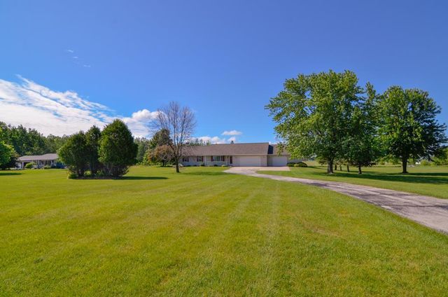 4350 CHAMPION ROAD, New Franken, WI 54229