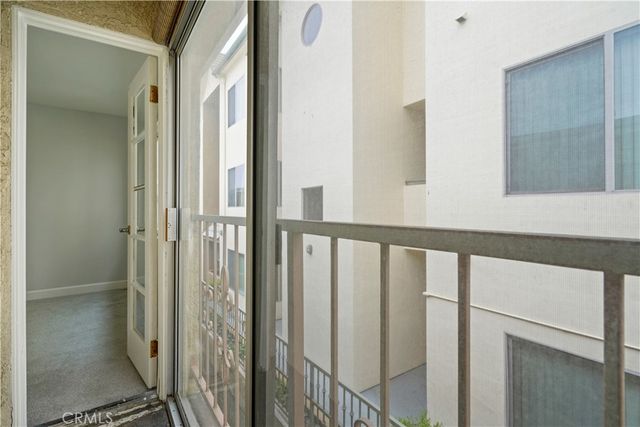 227 E Burbank C, Burbank, CA 91502