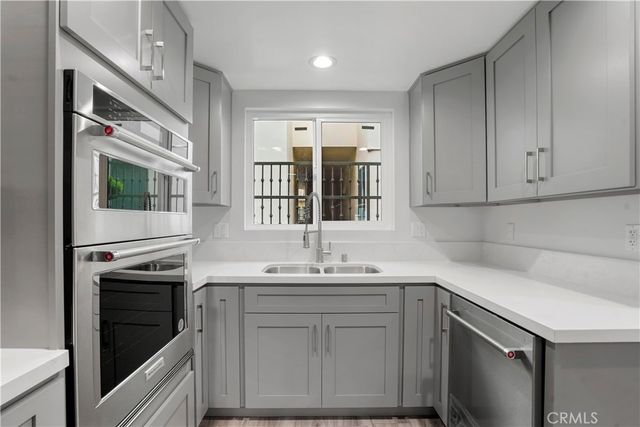 227 E Burbank C, Burbank, CA 91502