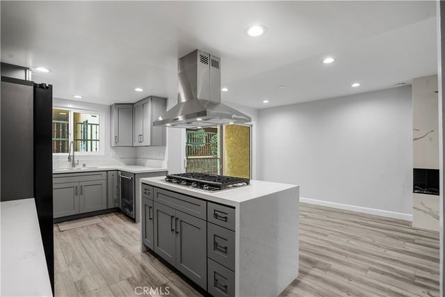 227 E Burbank C, Burbank, CA 91502