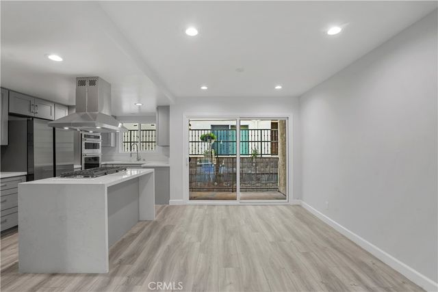 227 E Burbank C, Burbank, CA 91502