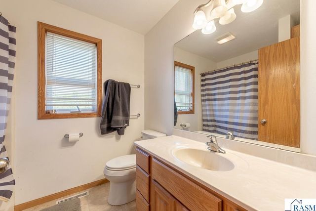 152 Savannah Court, Mankato, MN 56001