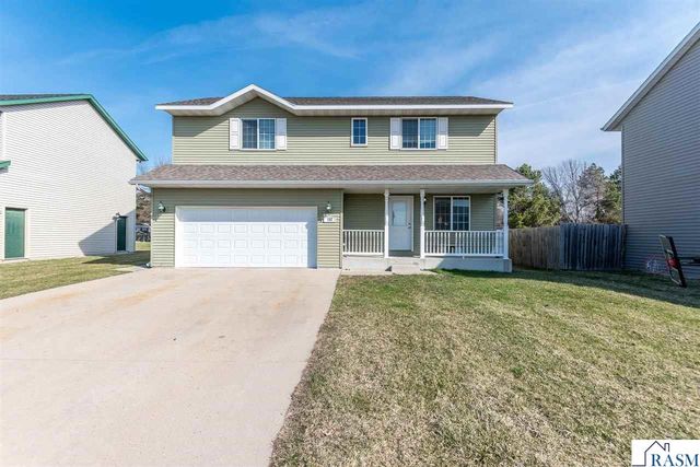 152 Savannah Court, Mankato, MN 56001