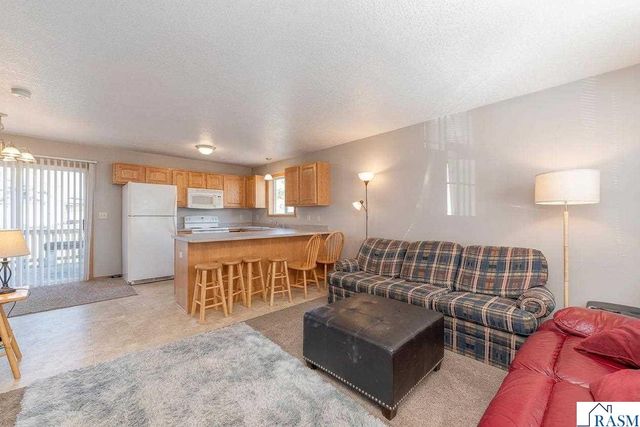 152 Savannah Court, Mankato, MN 56001