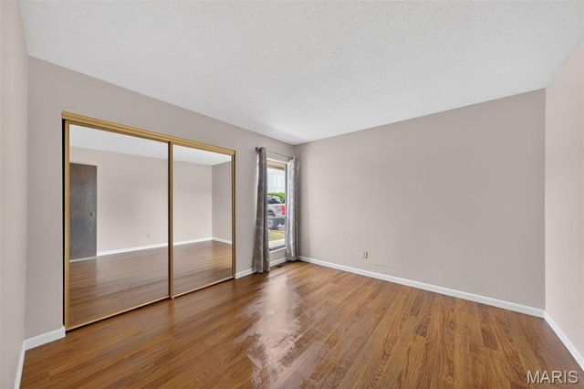 54 Breezy Knoll Lane, Lake St Louis, MO 63367