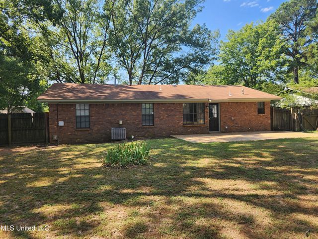 5646 Briarwood Drive, Horn Lake, MS 38637