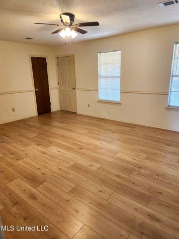 5646 Briarwood Drive, Horn Lake, MS 38637