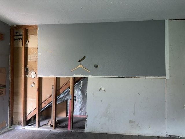 2506 Loch Lomond Street, Highlands, TX 77562