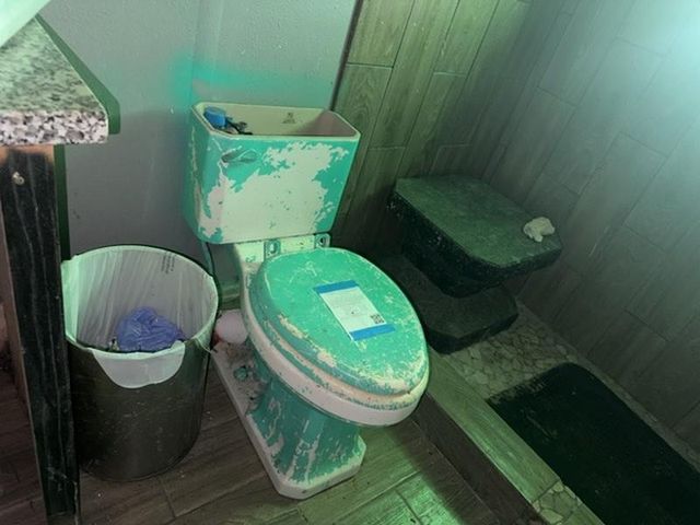 2506 Loch Lomond Street, Highlands, TX 77562