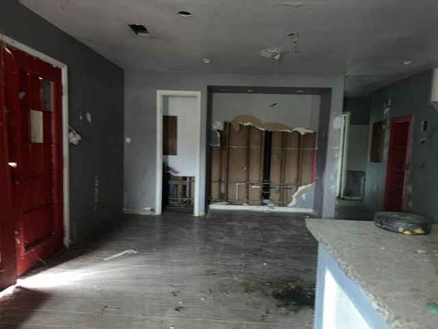 2506 Loch Lomond Street, Highlands, TX 77562