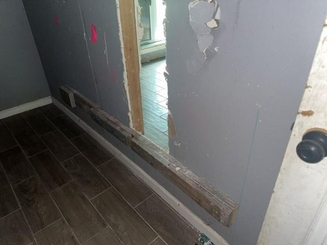 2506 Loch Lomond Street, Highlands, TX 77562