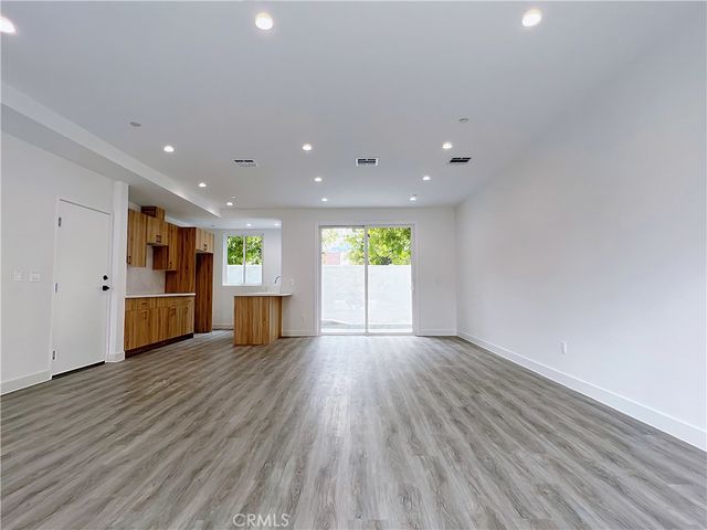 95 HARKNESS Avenue, Pasadena, CA 91106